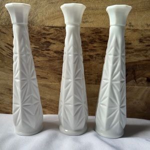 Set of 3 Vintage Hoosier Glass Starburst Pattern White Milk Glass Bud Vases